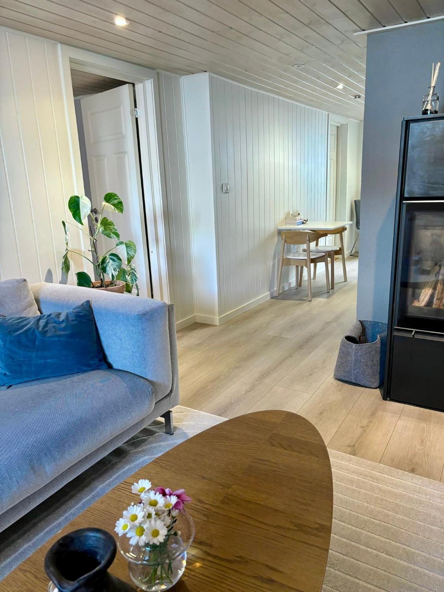 Down Town Apartment With Outside Area In Villa Kristiansand Exterior foto